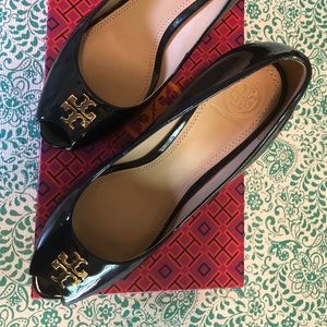 Tory Burch Navy Blue Wedges